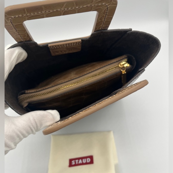 🌟SALE🌟 STAUD Brown leather CROC Mini Shirley with matching pouch. EUC. - Picture 10 of 11